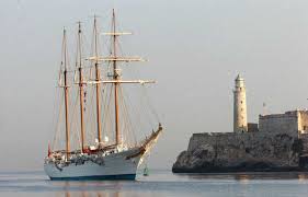  buque escuela de la Armada española "Juan Sebastián de Elcano" a ante La Habana.